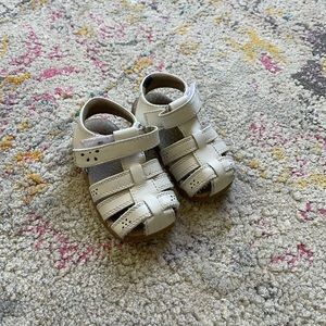 See Kai run white sandals (size 5)